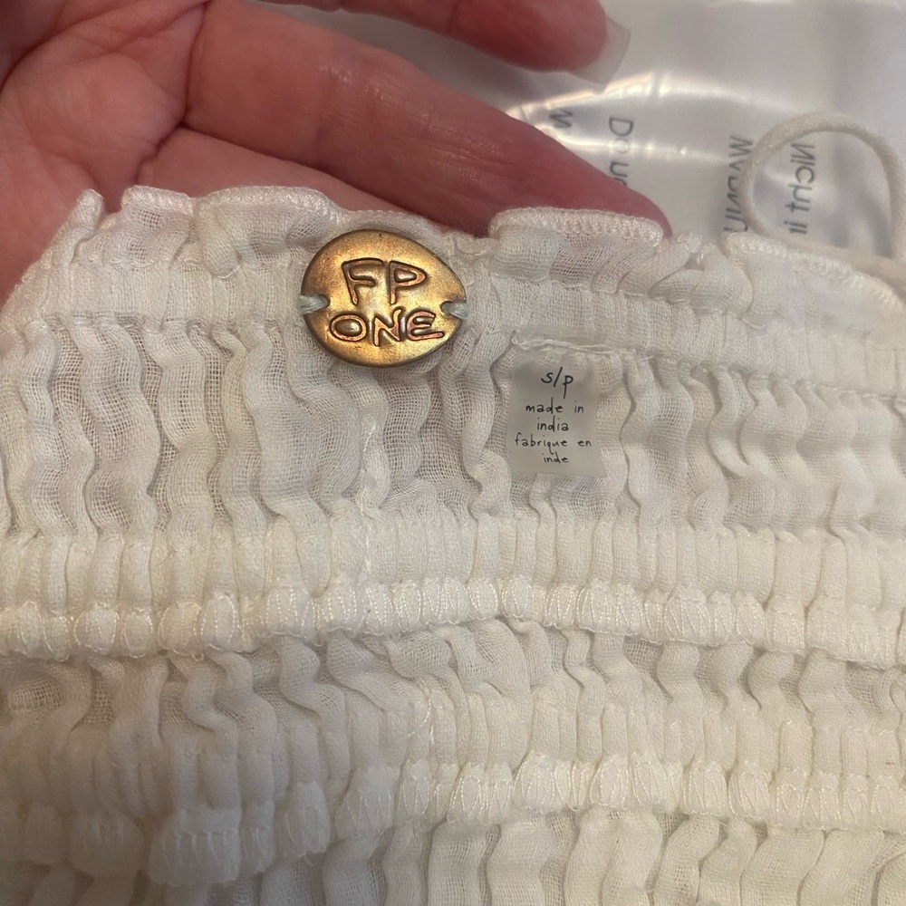 Free People White Smocked Crop Top - Picture 3 of 3